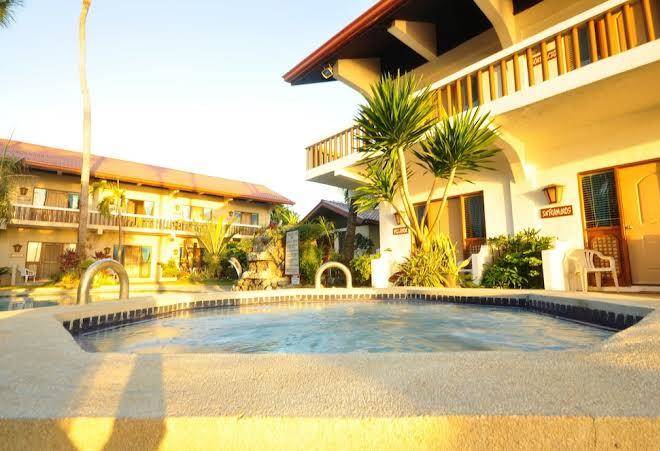 Coral beach club