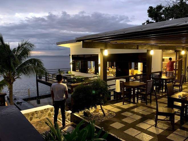 Halo anilao dive resort