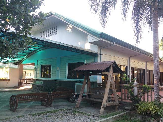 La leona resort