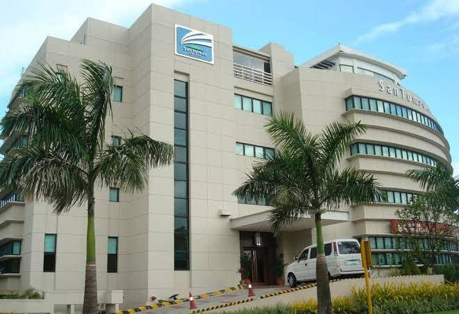 Santomas Suites Image