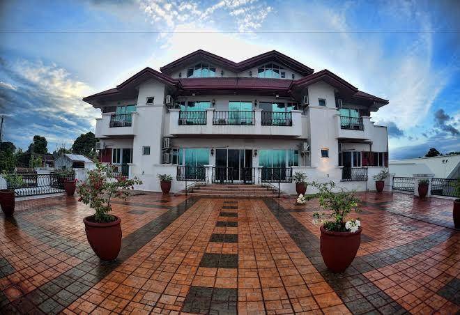 Ang Tahanan Ni Aling Meding Hotel And Restaurant Image