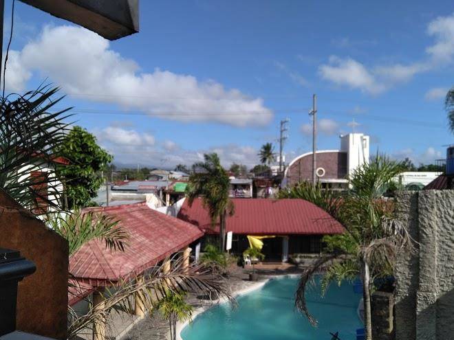 Diamond resort and hotel