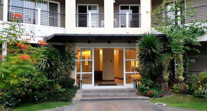 Sun Valley Fairway Suites Image