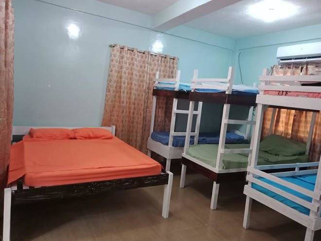 Asterias backpackers siargao