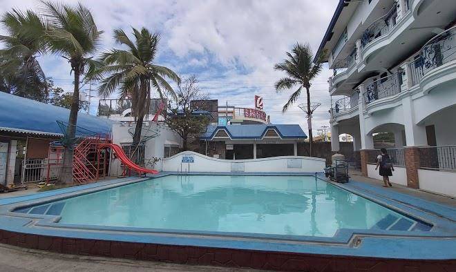 Malolos resort club royale
