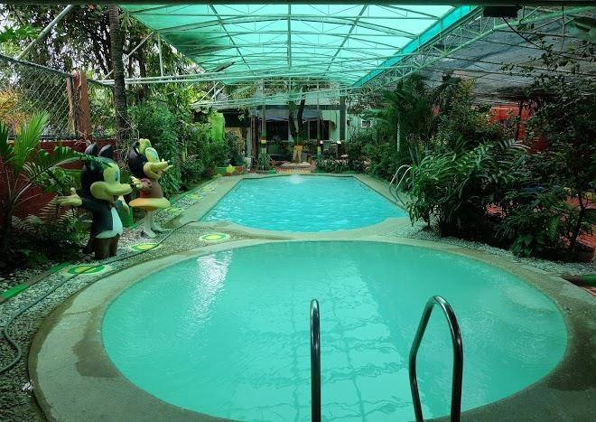 V Exclusive Resort Image