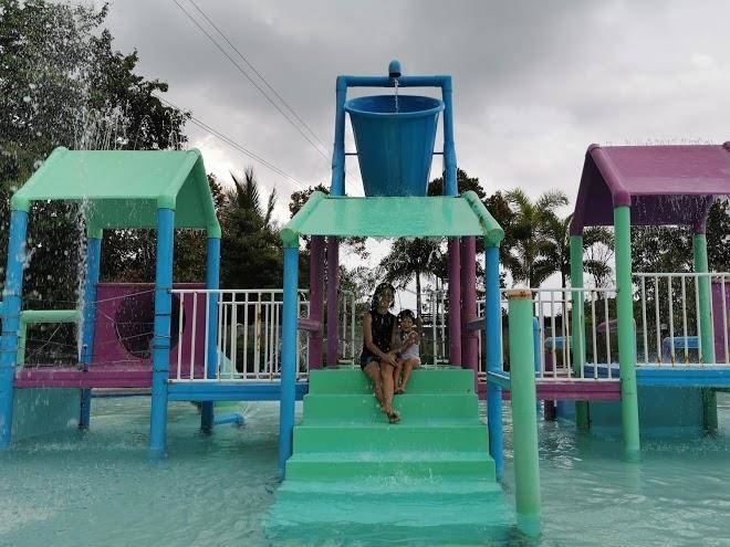 Crystal waves hotel and resort