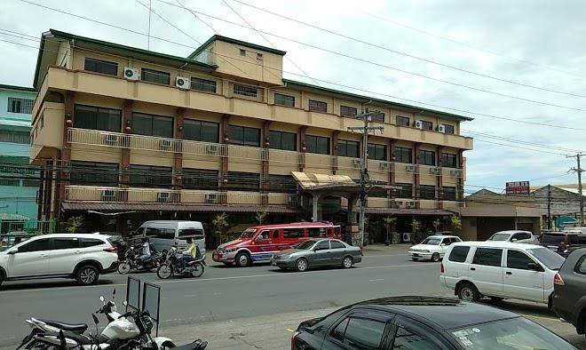 Royal crest hotel