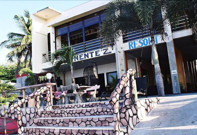 Amanente'z beach front resort