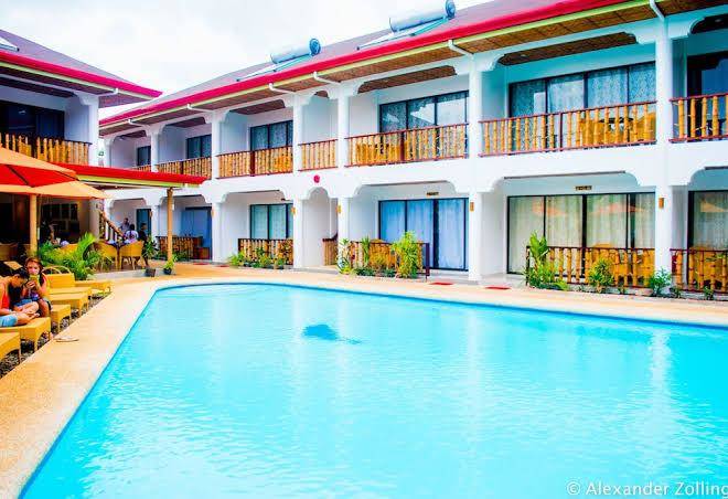 Alona Vida Beach Hill Image