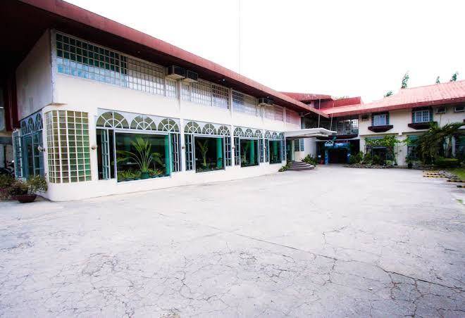 Bohol la roca hotel
