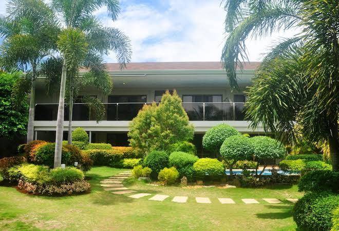 Golden palm resort