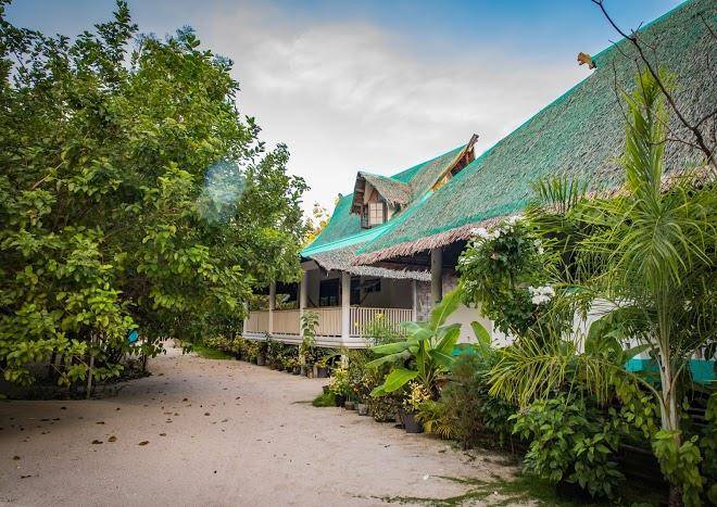 Aabana beach & watersport resort malapascua
