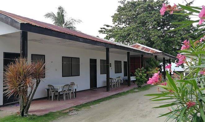 Barefoot White Beach Resort Image