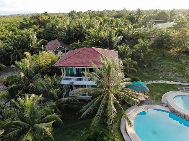 Moalboal beach resort