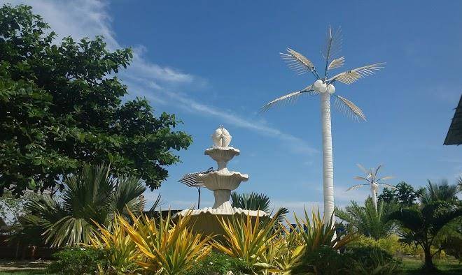 Palanas By The Sea Image