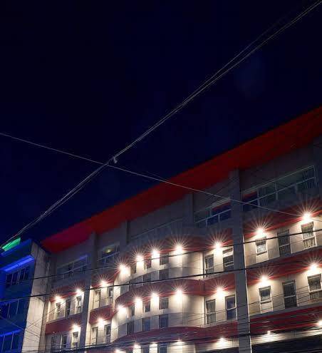 Rianne hotel and suites