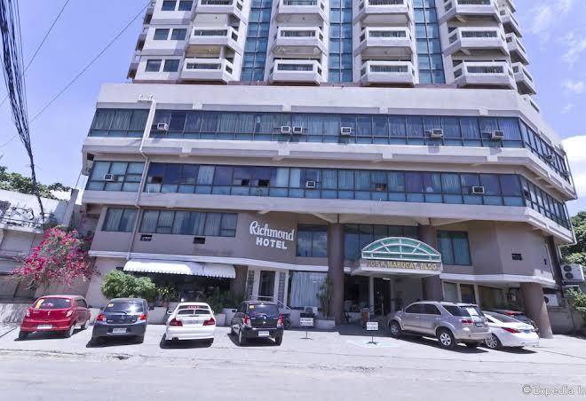 Richmond plaza hotel