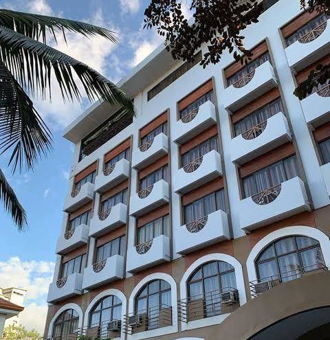 White knight hotel cebu mango avenue