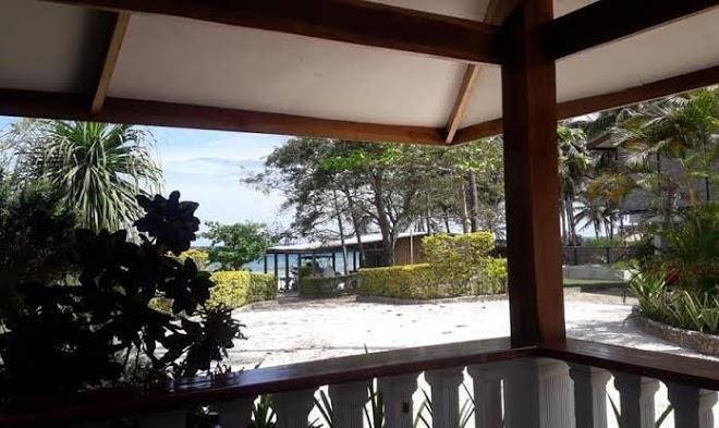 Rainbow bay beach and dive resort