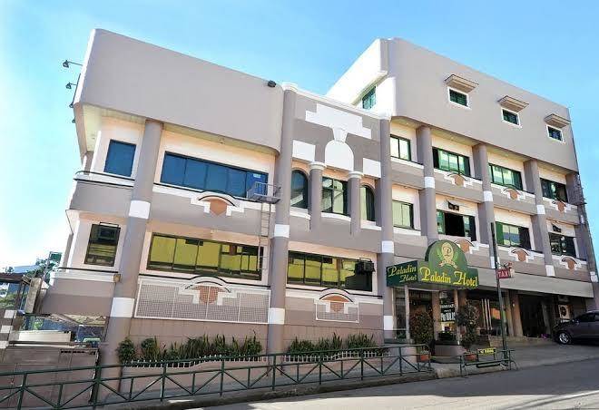 Paladin Hotel Image
