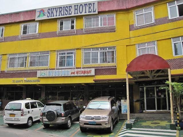 Skyrise hotel and restaurant