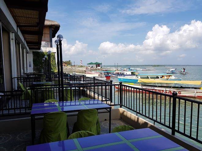 Maxine By The Sea Seafood Restaurant Image