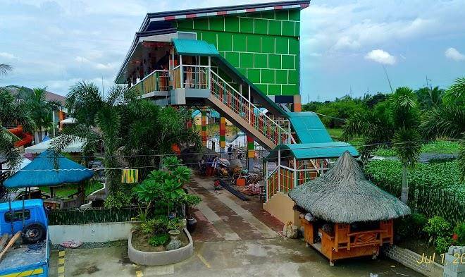 Star monica hotel resorts and restaurant