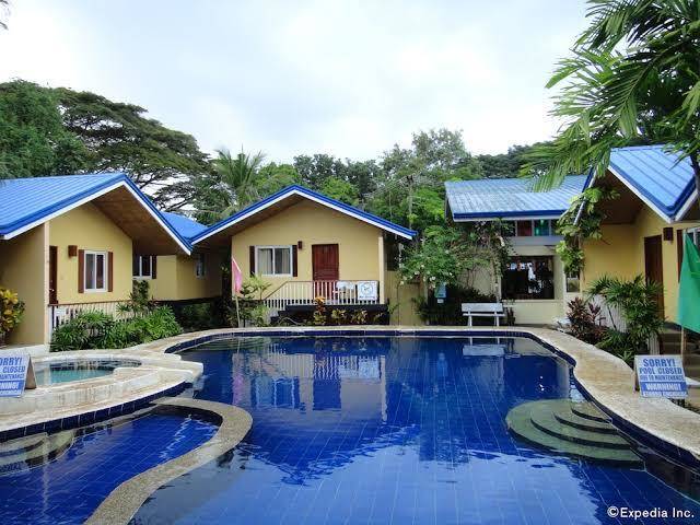 Blue lagoon inn & suites