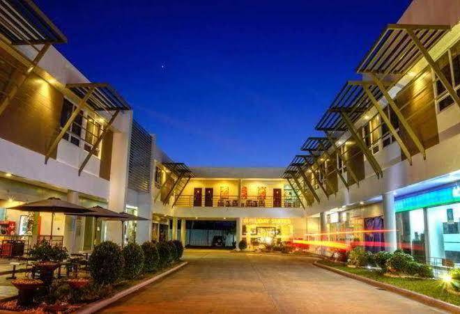 Holiday suites palawan