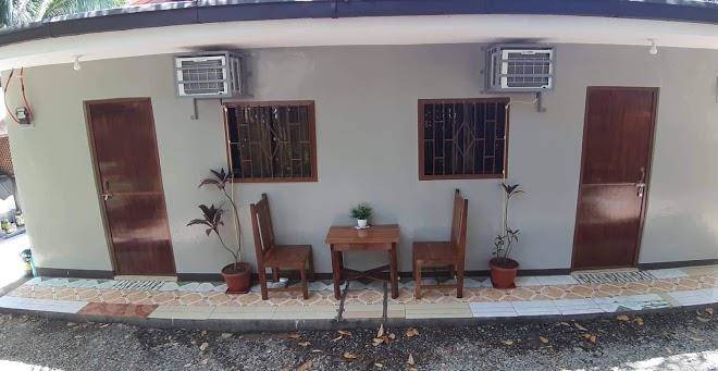 Jaijais backpackers