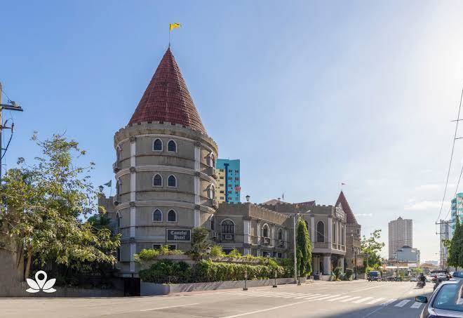 Camelot hotel
