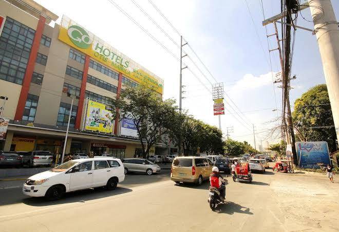Go Hotels Otis Manila Image