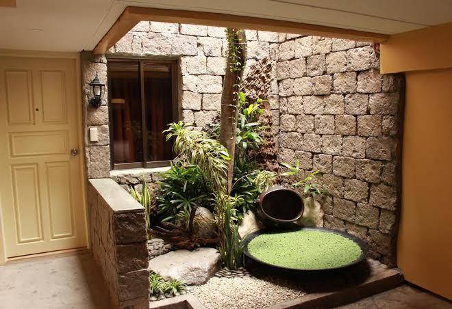 Pinoy pamilya hotel