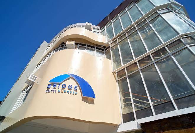 Bridge hotel