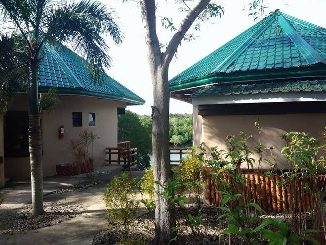 La puerta el paraizo beach resort