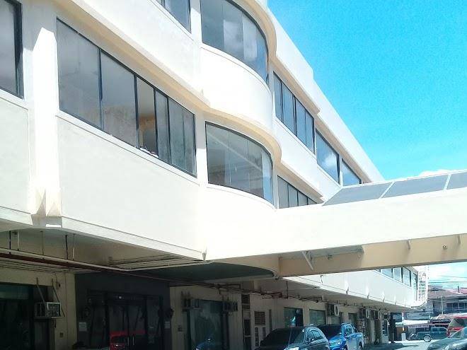 Fine Rock Hotel Image