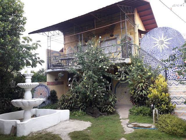 Relaxing garden resort