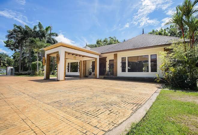 Sheridan Boutique Resort Image