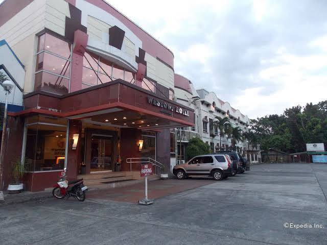 Westown hotel mandalagan