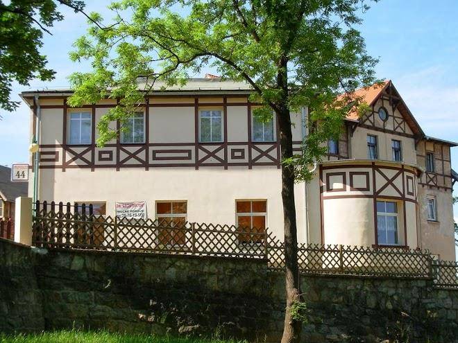 Dom wczasow dzieciecych architekton w karpaczu