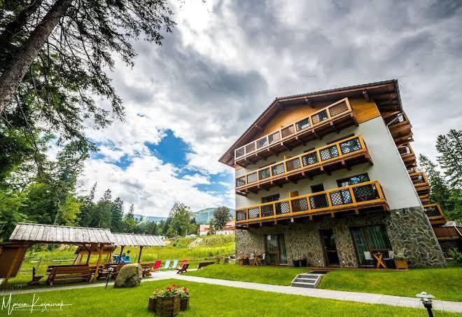 Hotel na skarpie
