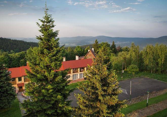 Osrodek wypoczynkowy przy lesie