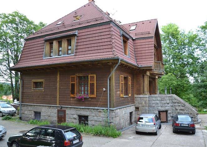 Willa Olimp Retro Image