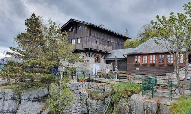 Schronisko Pttk Na Szczelincu Image