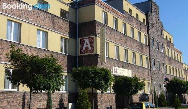 Hotel i restauracja arkadia