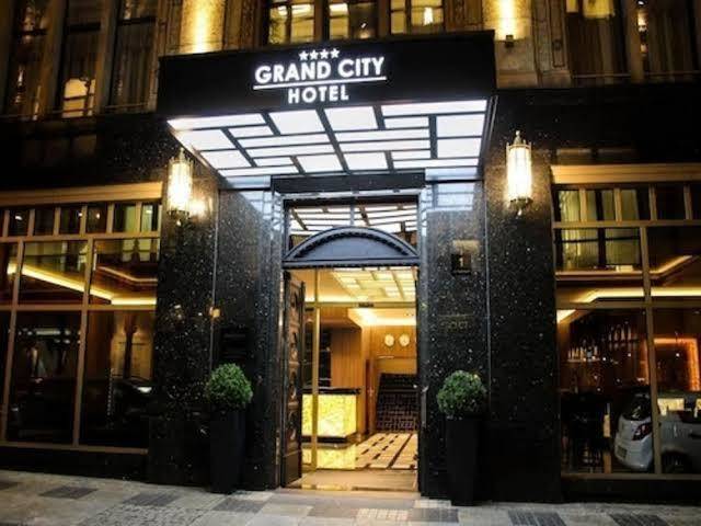 Hotel grand city