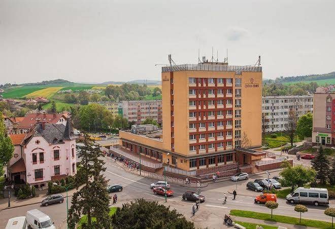 Gold hotel