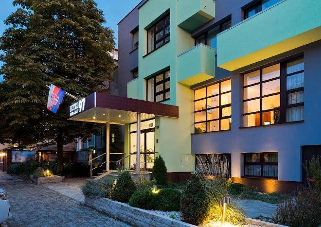 Hotel 97