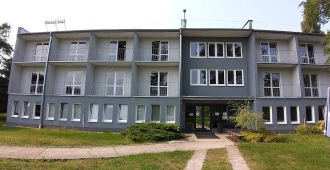 Hotel stal